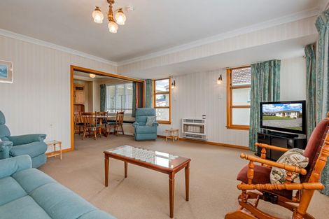 Photo of property in 18 Gloucester Street, Takaro, Palmerston North, 4412