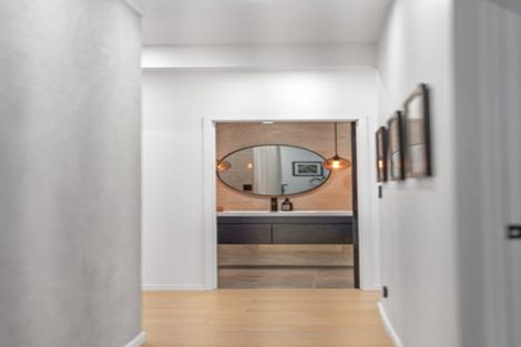 Photo of property in 175 Sandspit Road, Shelly Park, Auckland, 2014