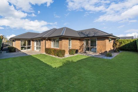 Photo of property in 6 Belgrave Close, Halswell, Christchurch, 8025