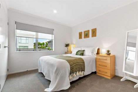 Photo of property in 22 Samuel Cassidy Avenue, Swanson, Auckland, 0614