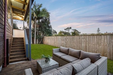 Photo of property in 1/31 Corunna Road, Milford, Auckland, 0620