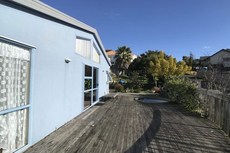 Photo of property in 21 Jacanas Place, Unsworth Heights, Auckland, 0632