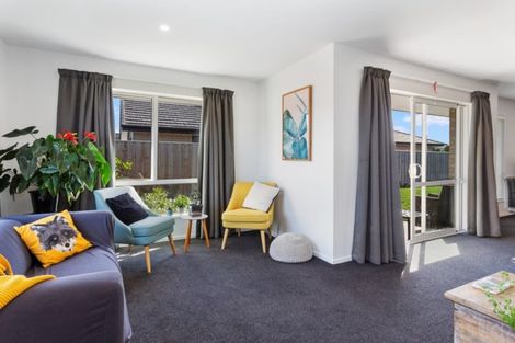 Photo of property in 10 Atap Place, Northwood, Christchurch, 8051