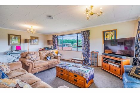 Photo of property in 11 Scott Street, Tuatapere, 9620