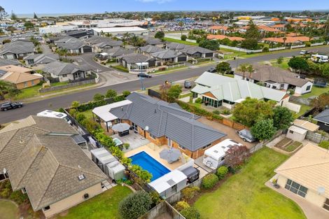 Photo of property in 90 Santa Monica Drive, Papamoa Beach, Papamoa, 3118
