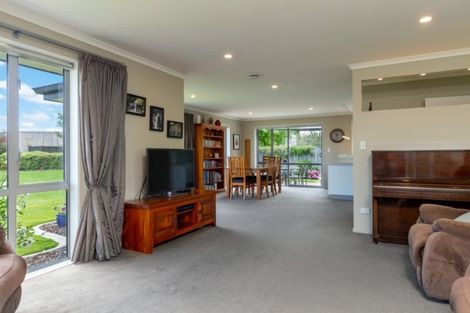 Photo of property in 28 Nikau Drive, Redwoodtown, Blenheim, 7201
