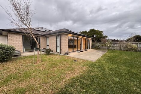 Photo of property in 12 Mangatiti Street, Papakura, 2110