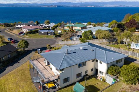 Photo of property in 33 Turangitukua Terrace, Kuratau, Turangi, 3381