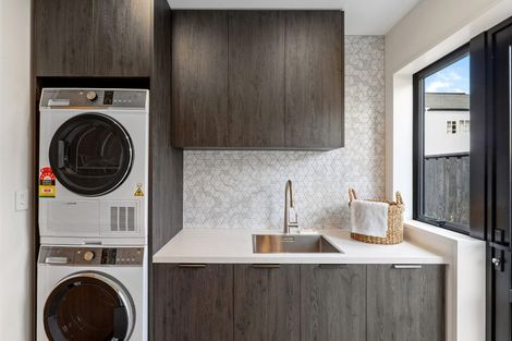 Photo of property in 22a Wroxton Terrace, Merivale, Christchurch, 8014