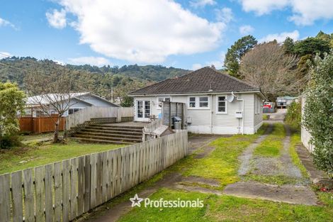 Photo of property in 23 Kereru Grove, Stokes Valley, Lower Hutt, 5019
