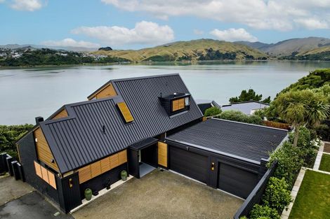 Photo of property in 93 Seaview Road, Paremata, Porirua, 5024