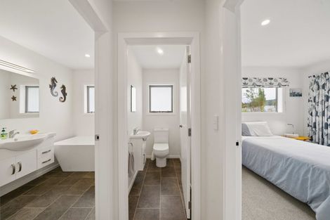 Photo of property in 7 Marlborough Street, Silverstream, Upper Hutt, 5019