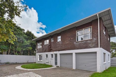 Photo of property in 2/240 Forrest Hill Road, Forrest Hill, Auckland, 0620