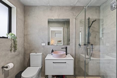 Photo of property in 261a Frankley Road, Ferndale, New Plymouth, 4310