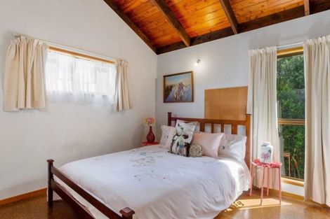 Photo of property in 83 Deep Creek Road, Waiake, Auckland, 0630