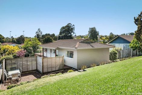 Photo of property in 5 Malibu Grove, Bayview, Auckland, 0629