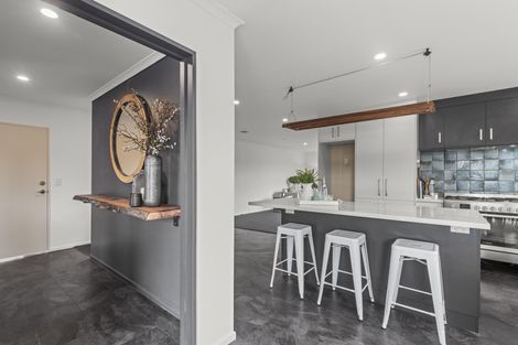 Photo of property in 7 Strachan Way, Highbury, Palmerston North, 4412