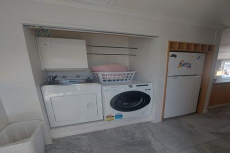Photo of property in 571a Queen Street East, Levin, 5510