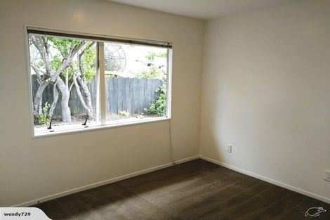 Photo of property in 62 Unsworth Drive, Unsworth Heights, Auckland, 0632