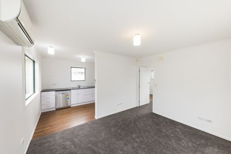 Photo of property in 12 Avon Terrace, Roslyn, Palmerston North, 4414