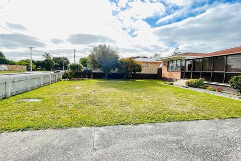 Photo of property in 27 Fernaig Street, Papakura, 2110