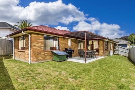 Photo of property in 10a Louvain Place, Greenhithe, Auckland, 0632