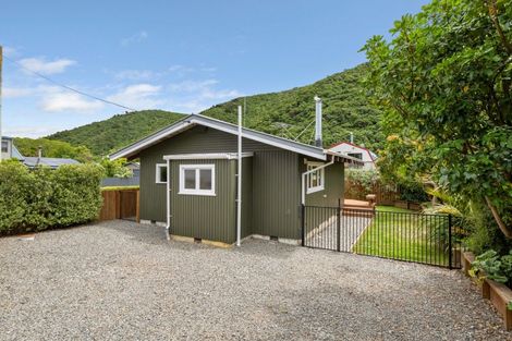 Photo of property in 46 Beach Road, Waikawa, Picton, 7220