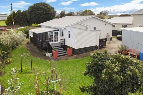 Photo of property in 119 Weraroa Road, Waverley, 4510