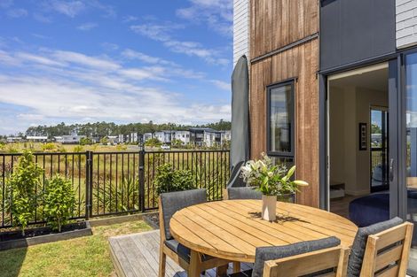 Photo of property in 72 Podgora Avenue, Huapai, Kumeu, 0810