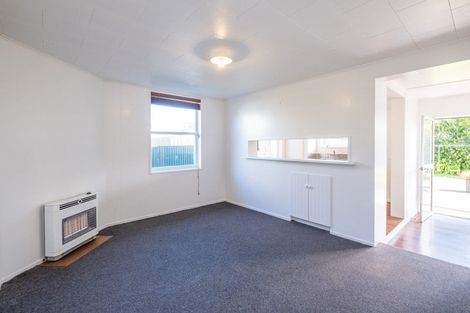 Photo of property in 13 Collins Street, Hawera, 4610