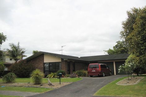 Photo of property in 39 Evanda Crescent, Conifer Grove, Takanini, 2112