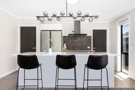 Photo of property in 3 Foremast Place, Whitby, Porirua, 5024