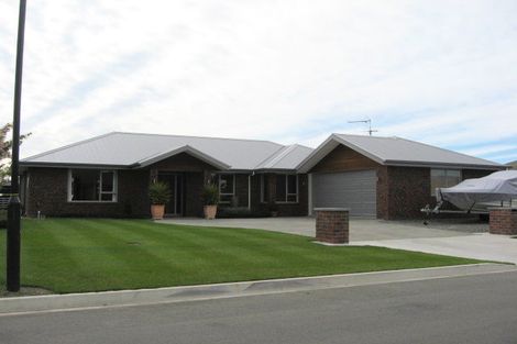 Photo of property in 2 Hitaua Place, Redwoodtown, Blenheim, 7201