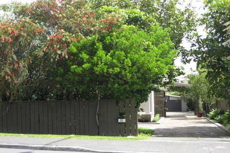 Photo of property in 860 Whangaparaoa Road, Manly, Whangaparaoa, 0930