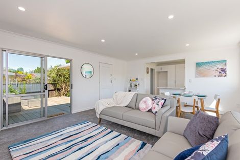 Photo of property in 68 Carter Crescent, Awapuni, Palmerston North, 4412