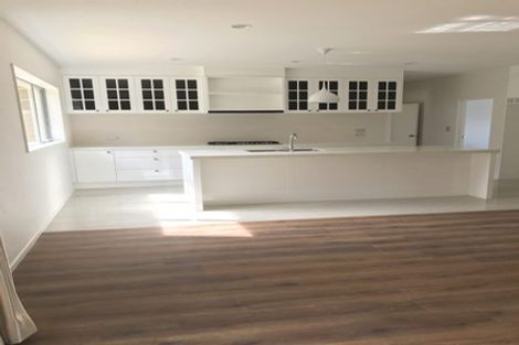 Photo of property in 9 Parkhaven Drive, Rosehill, Papakura, 2113