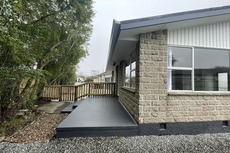 Photo of property in 2/572 Pages Road, Bexley, Christchurch, 8061