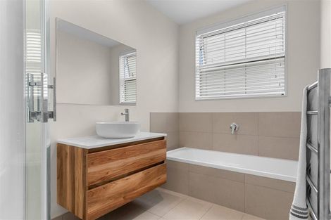 Photo of property in 10 Piper Lane, Snells Beach, 0920