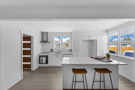 Photo of property in 7 Cooper Place, Papakura, 2110