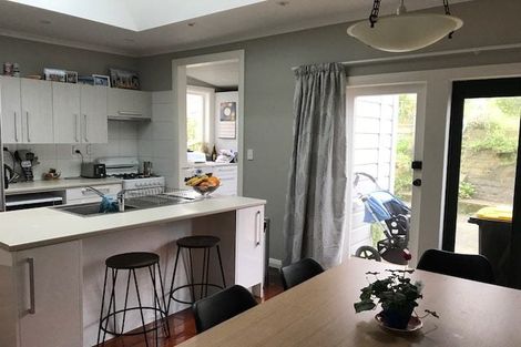 Photo of property in 247 Rintoul Street, Berhampore, Wellington, 6023