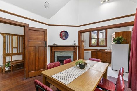 Photo of property in 45 Palliser Road, Roseneath, Wellington, 6011