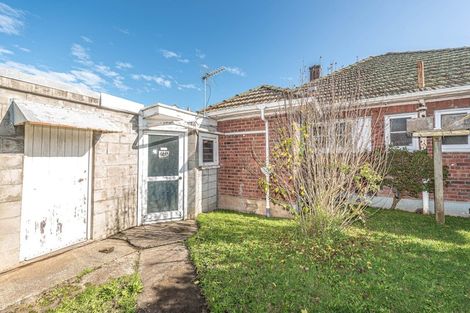 Photo of property in 49 Selwyn Crescent, College Estate, Whanganui, 4500