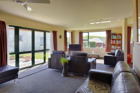 Photo of property in 12 Milford Street, Gore, 9710