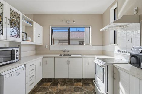 Photo of property in 54 Brydone Street, Edendale, 9825