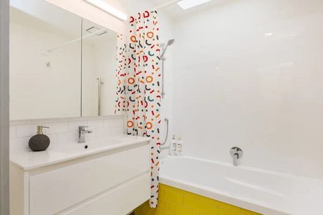 Photo of property in 5a Phillip Street, Terrace End, Palmerston North, 4410