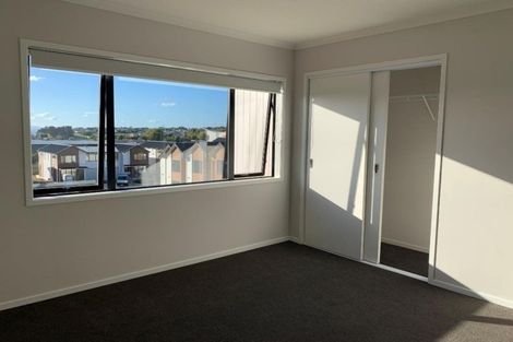 Photo of property in 5 Seafarer Crescent, Stanmore Bay, Whangaparaoa, 0932