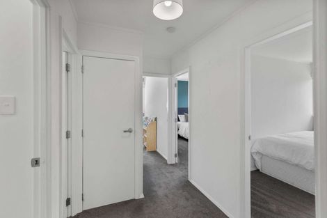 Photo of property in 25 Woodleigh Street, Frankleigh Park, New Plymouth, 4310