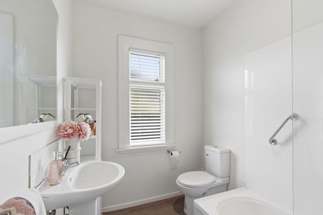 Photo of property in 1/68 Searells Road, Strowan, Christchurch, 8052