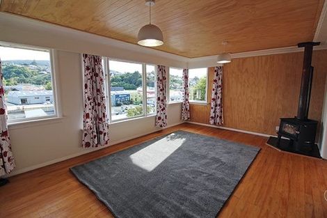 Photo of property in 137 Kaikorai Valley Road, Glenross, Dunedin, 9011