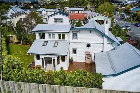Photo of property in 1 Boulcott Street, Boulcott, Lower Hutt, 5010
